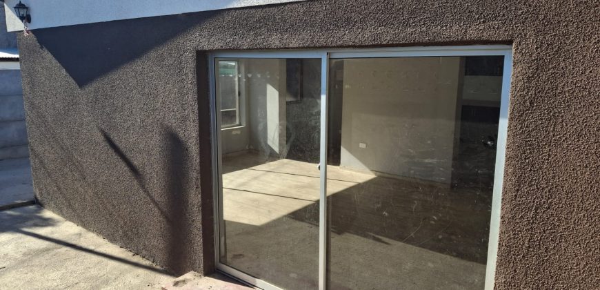 SE VENDE AMPLIO TERRENO (792m2) CON EXCELENTE CASA EN REÑACA ALTO (CONVERSABLE)