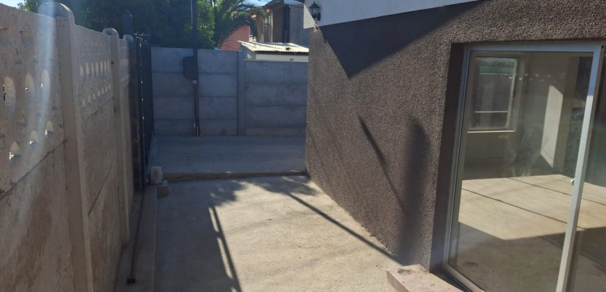 SE VENDE AMPLIO TERRENO (792m2) CON EXCELENTE CASA EN REÑACA ALTO (CONVERSABLE)