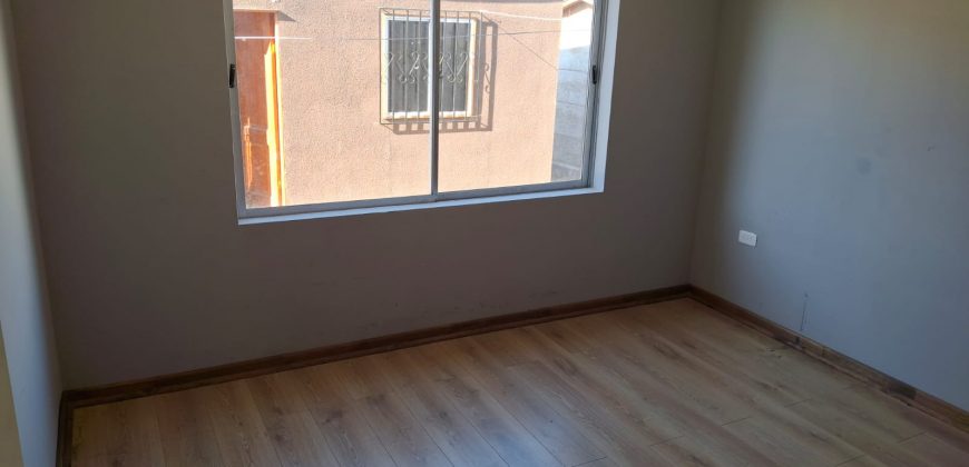 SE VENDE AMPLIO TERRENO (792m2) CON EXCELENTE CASA EN REÑACA ALTO (CONVERSABLE)